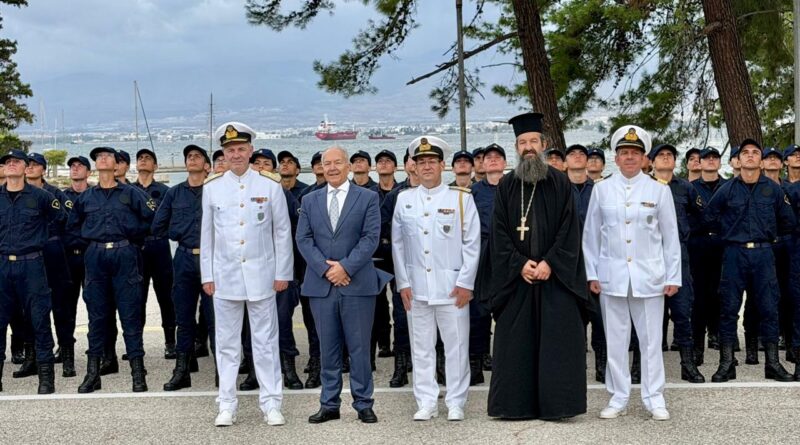 Στέφανος Γκίκας στην Τελετή Ορκωμοσίας των Δοκίμων Λιμενοφυλάκων: «Είμαι βέβαιος ότι θα φανείτε αντάξιοι των προσδοκιών μας και θα τιμήσετε το Εθνόσημο, επιδεικνύοντας αφοσίωση στον κώδικα αξιών του Σώματος»